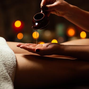 Aromaterápiás masszázs